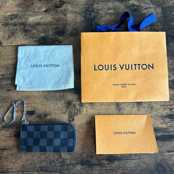 Louis Vuitton 4 Key Holder in Damier Graphite N61235 - DUSTBAG + BAG - Picture 1 of 16